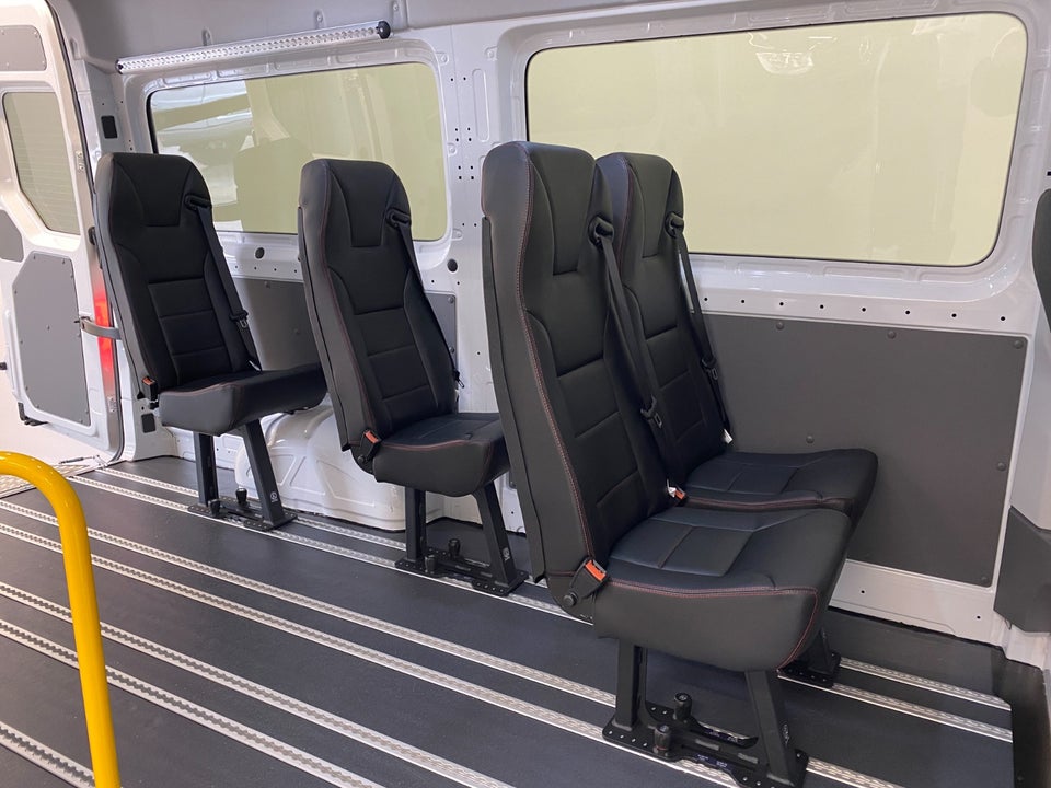 MAN TGE 2,0 3.140 Kombi L3H2 aut. FWD