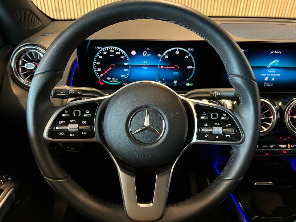 Mercedes EQA250+ Progressive 5d