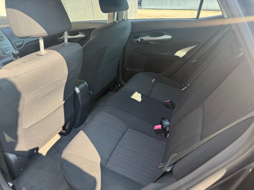 Toyota Auris 1,6 Sol 5d