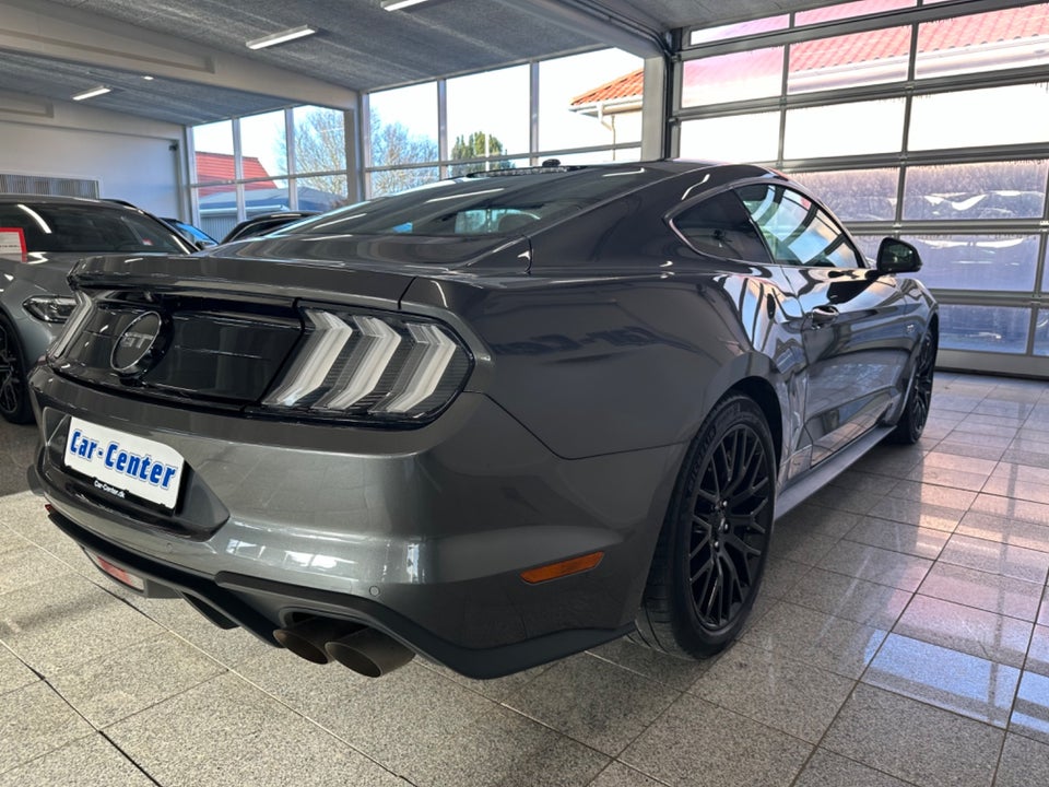 Ford Mustang 5,0 V8 GT Fastback aut. 2d