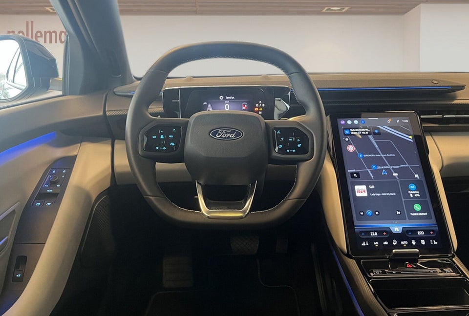 Ford Explorer 77 Premium Extended Range 5d