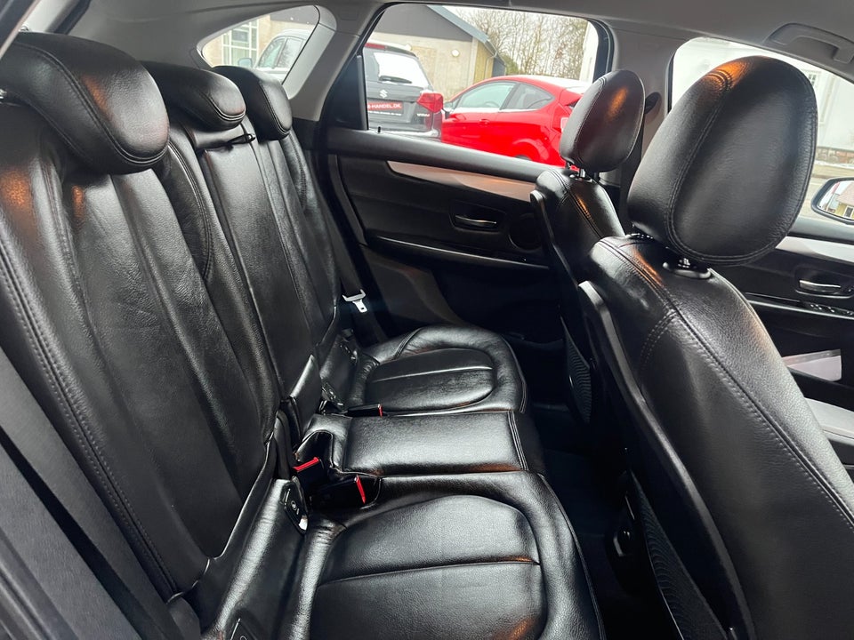 BMW 218d 2,0 Active Tourer Advantage 5d