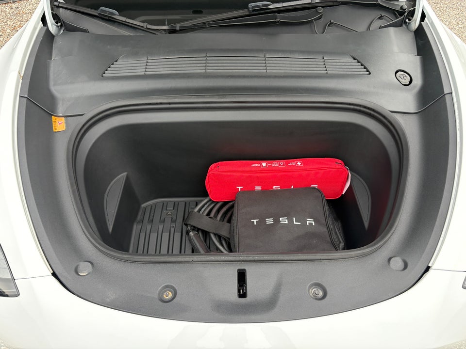 Tesla Model Y RWD 5d