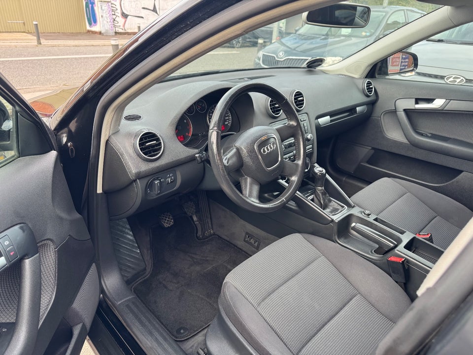 Audi A3 1,4 TFSi Ambiente Sportback 5d