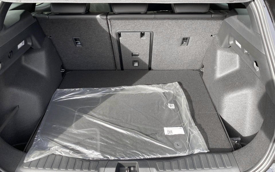 Ford Explorer 82 Premium Extended Range 5d