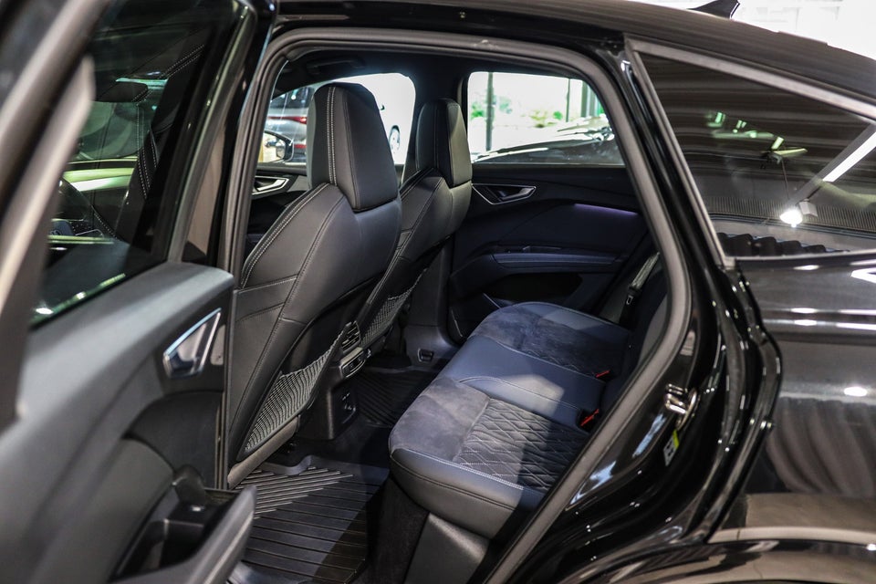 Audi Q4 e-tron 45 S-line Sportback quattro 5d