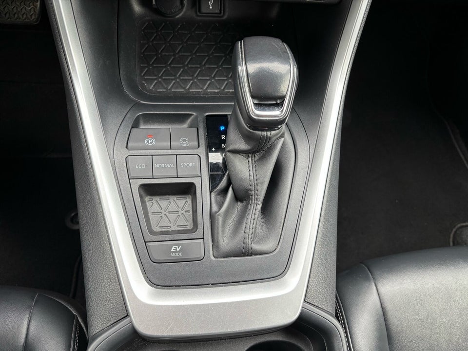 Toyota RAV4 2,5 Hybrid H3 Comfort MDS 5d