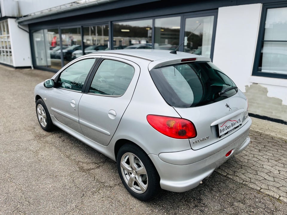 Peugeot 206 1,4 Performance 5d