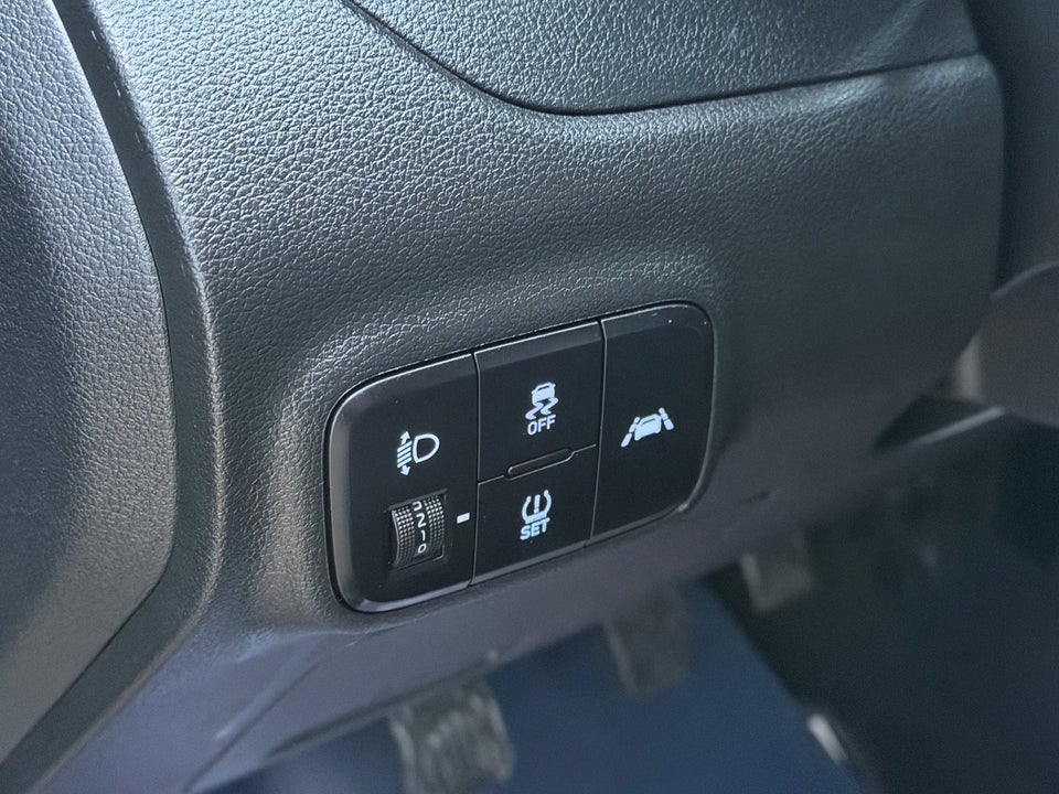 Hyundai i10 1,0 MPi Essential 5d