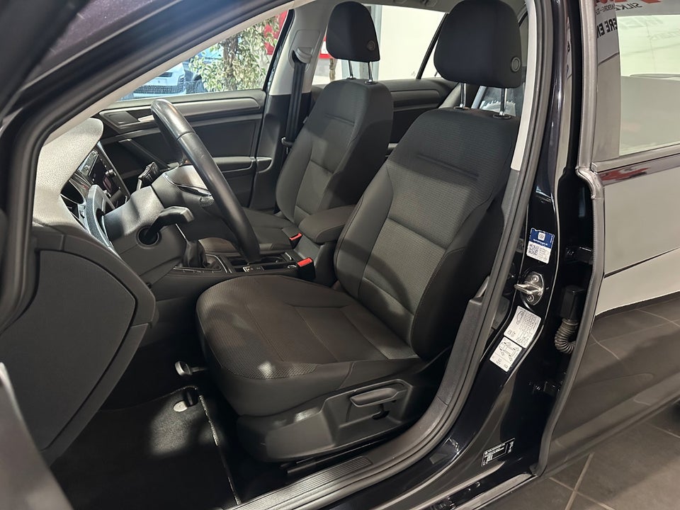 VW Golf VII 1,6 TDi 115 Comfortline Van 5d