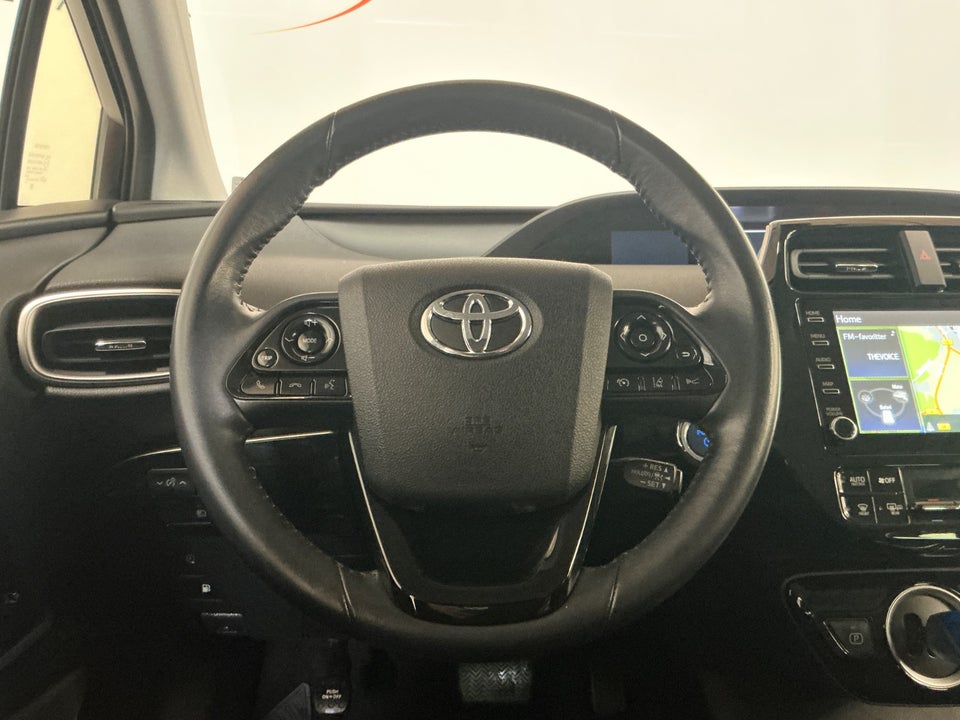 Toyota Prius 1,8 Plug-in Hybrid Solar MDS 5d