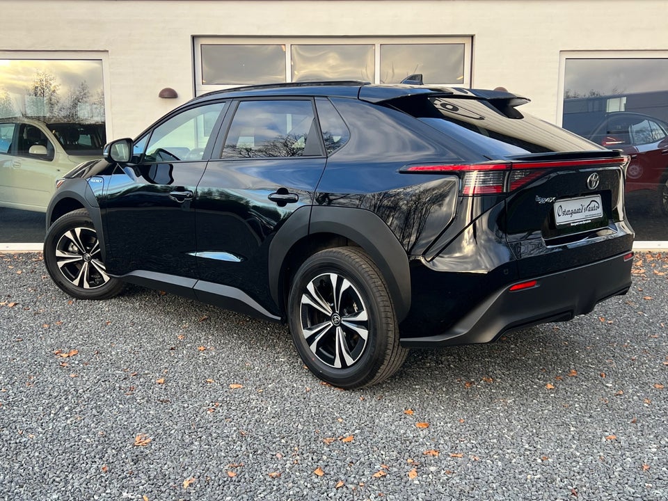 Toyota bZ4X Active 5d