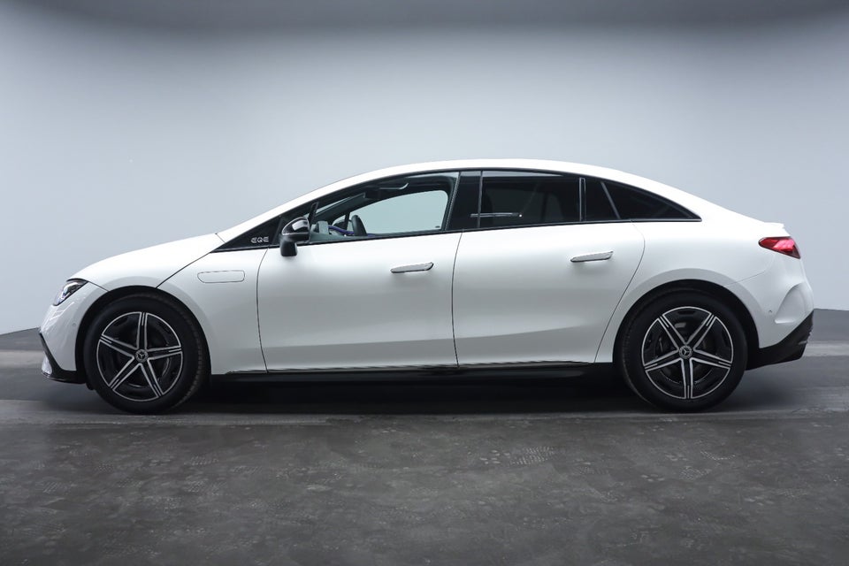 Mercedes EQE350 AMG Line 4d