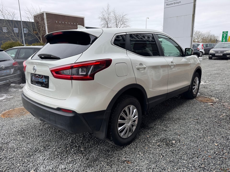 Nissan Qashqai 1,2 Dig-T 115 N-Connecta 5d