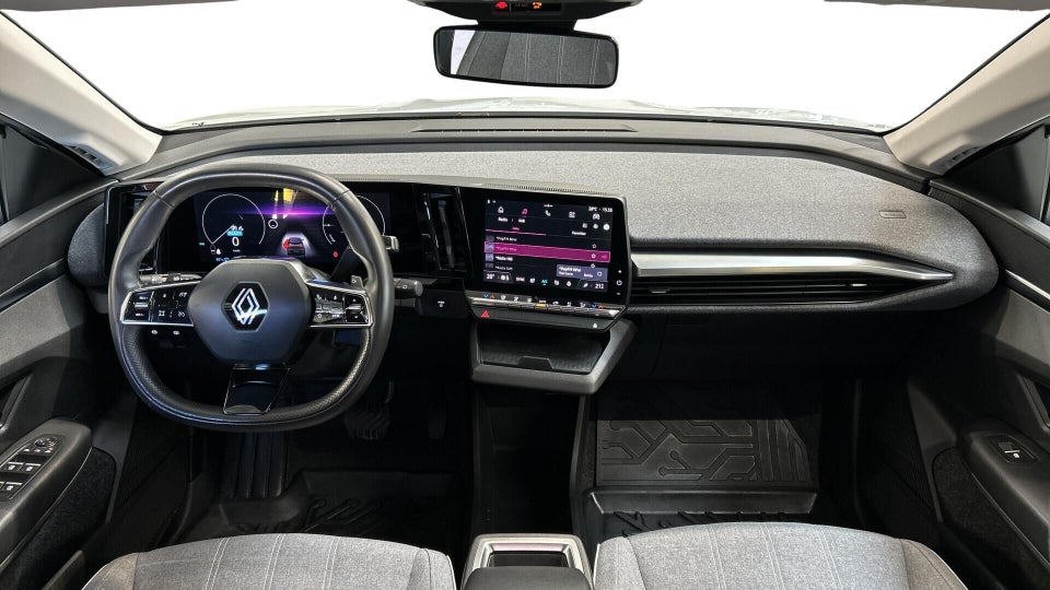 Renault Megane E-Tech 40 Equilibre 5d