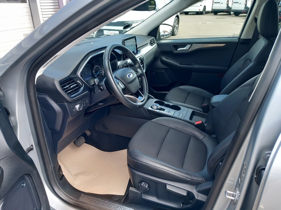 Ford Kuga 2,5 PHEV Titanium X CVT 5d