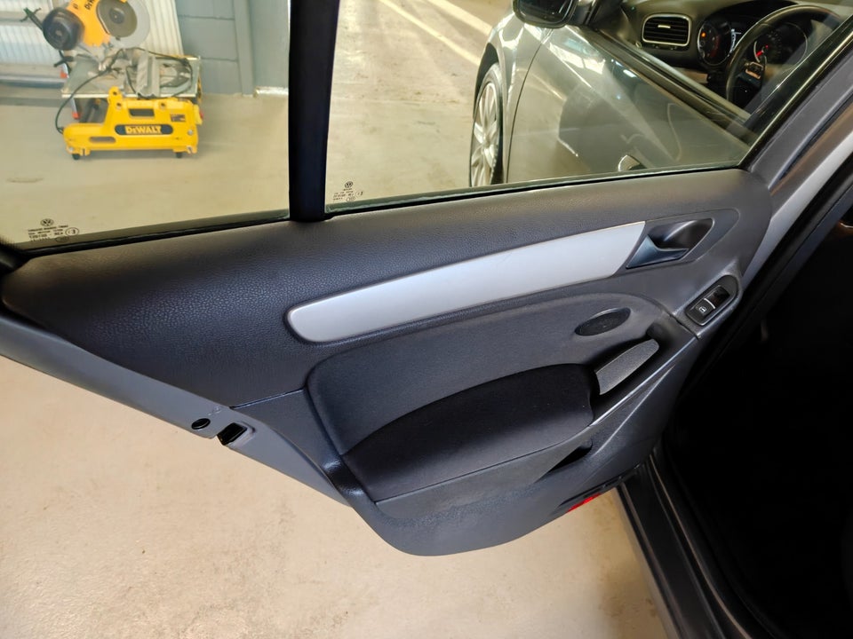 VW Golf VI 1,4 TSi 122 Highline 5d