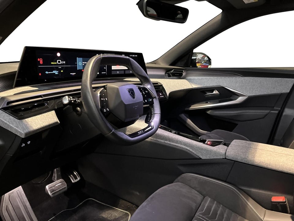 Peugeot e-5008 77 GT Pack 7prs 5d
