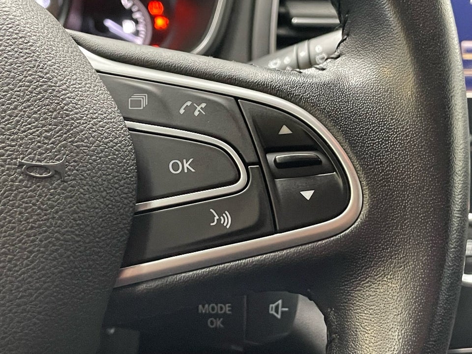 Renault Megane IV 1,2 TCe 130 Zen 5d