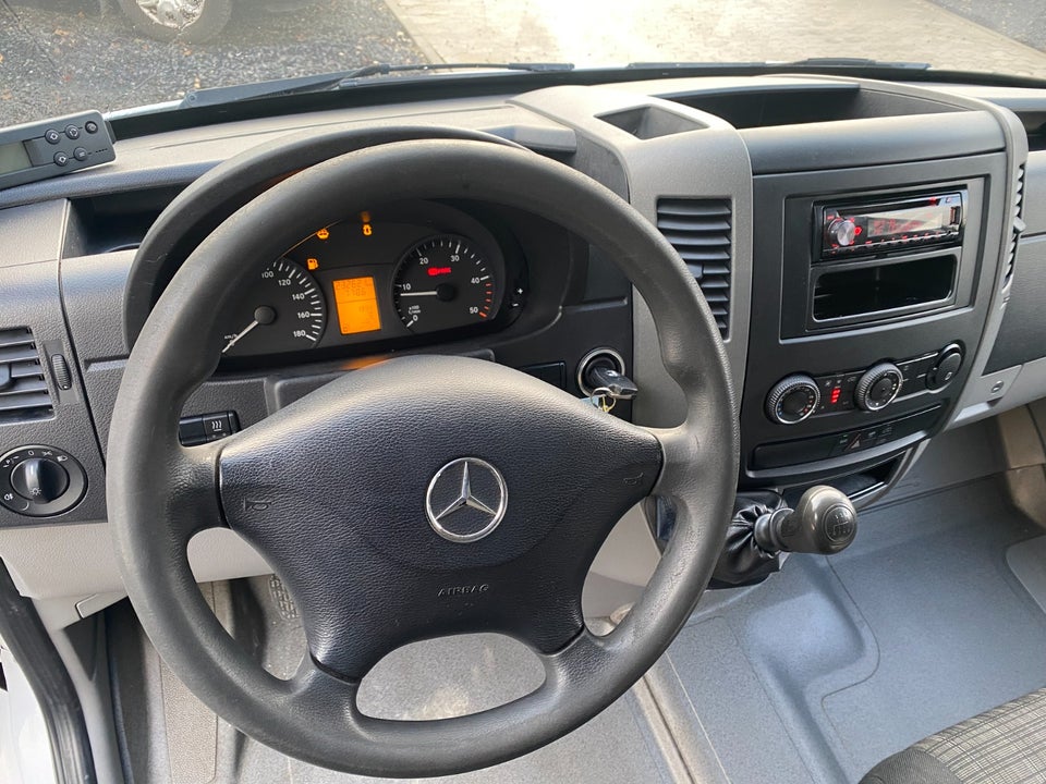 Mercedes Sprinter 316 2,2 CDi R2 Kassevogn 5d