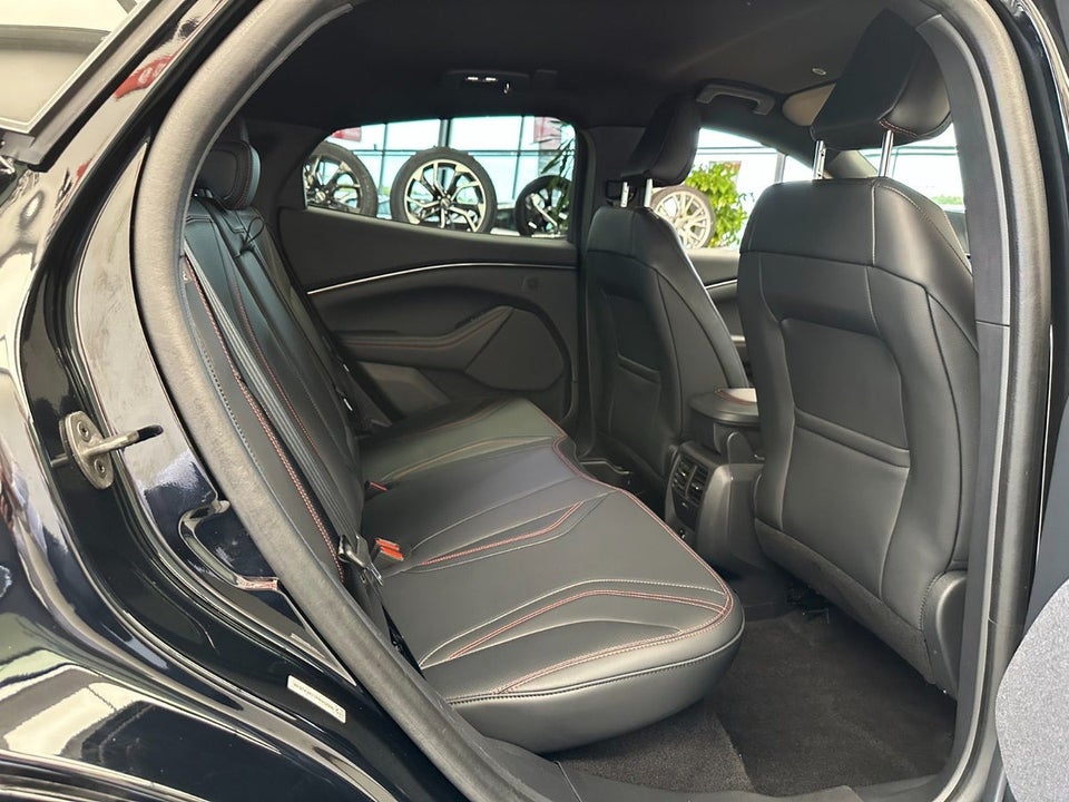 Ford Mustang Mach-E 98 Premium Extended Range 5d