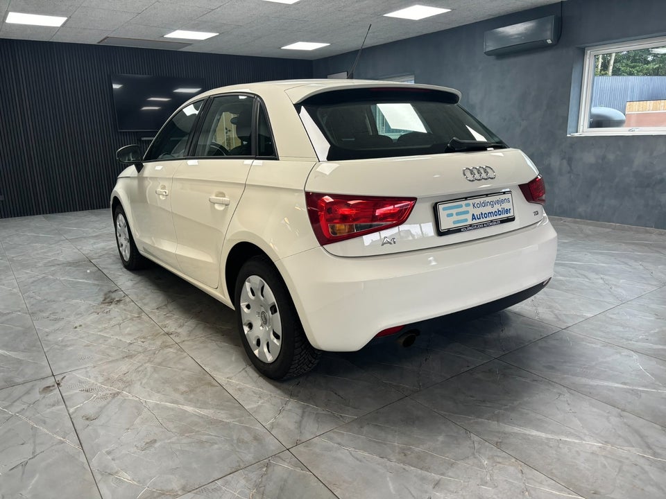 Audi A1 1,6 TDi 90 Ambition Sportback 5d