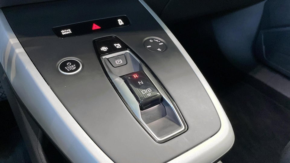 Audi Q4 e-tron 40 Advanced 5d