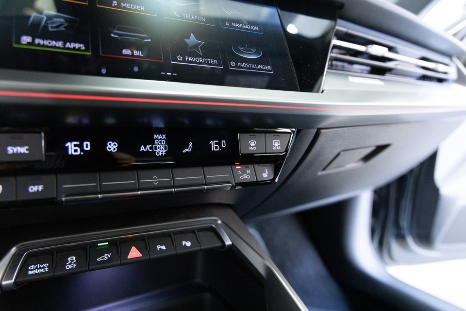 Audi A3 40 TFSi e Prestige Sportback S-tr. 5d