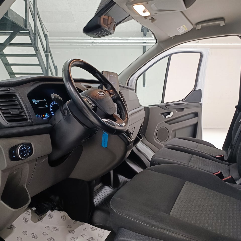 Ford Transit Custom 300 L2 2,0 TDCi 130 Trend aut.