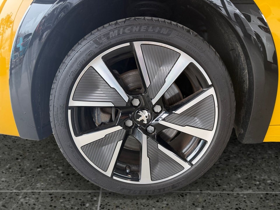 Peugeot e-208 50 GT 5d