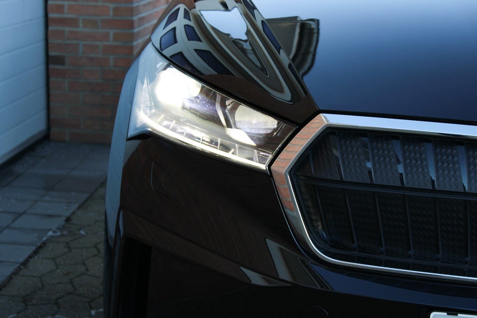Skoda Enyaq 60 iV Clever Loft 5d