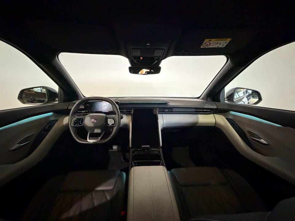 Ford Explorer 79 Premium Extended Range AWD Van 5d