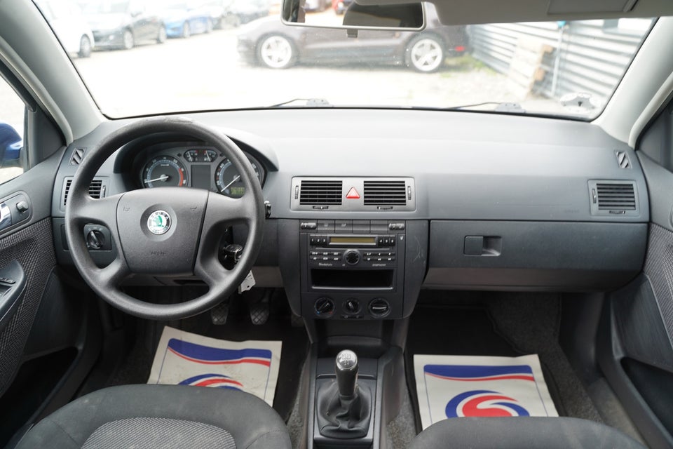 Skoda Fabia 1,4 16V 80 Ambiente Combi 5d