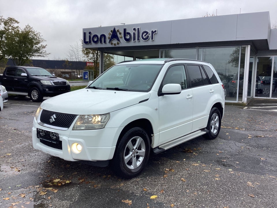 Suzuki Grand Vitara 2,0 GLS aut. Van 5d
