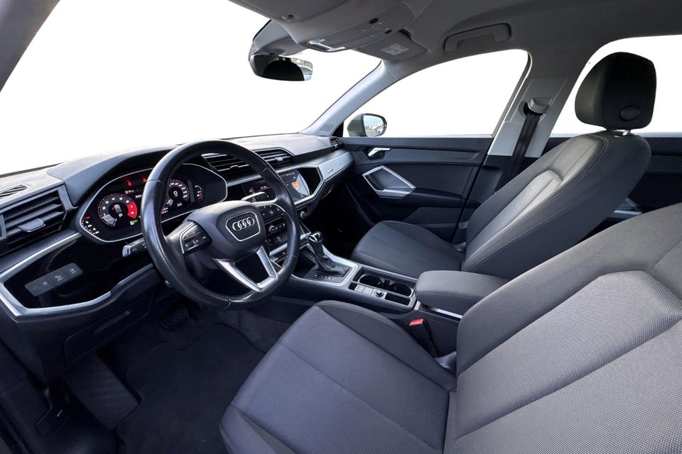 Audi Q3 35 TFSi Advanced Prestige S-tr. 5d