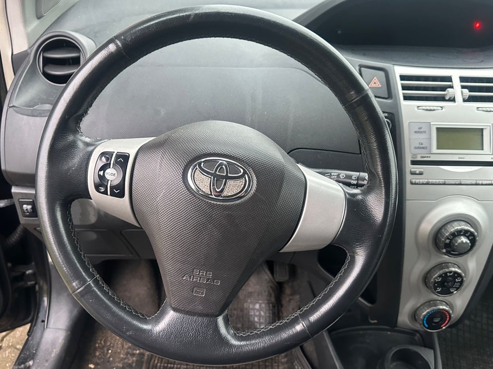 Toyota Yaris 1,4 D-4D Luna M/M 3d