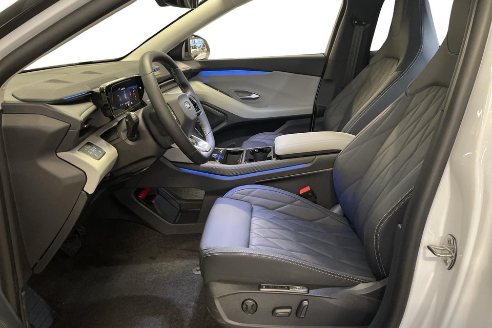 Ford Explorer 82 Premium Extended Range 5d