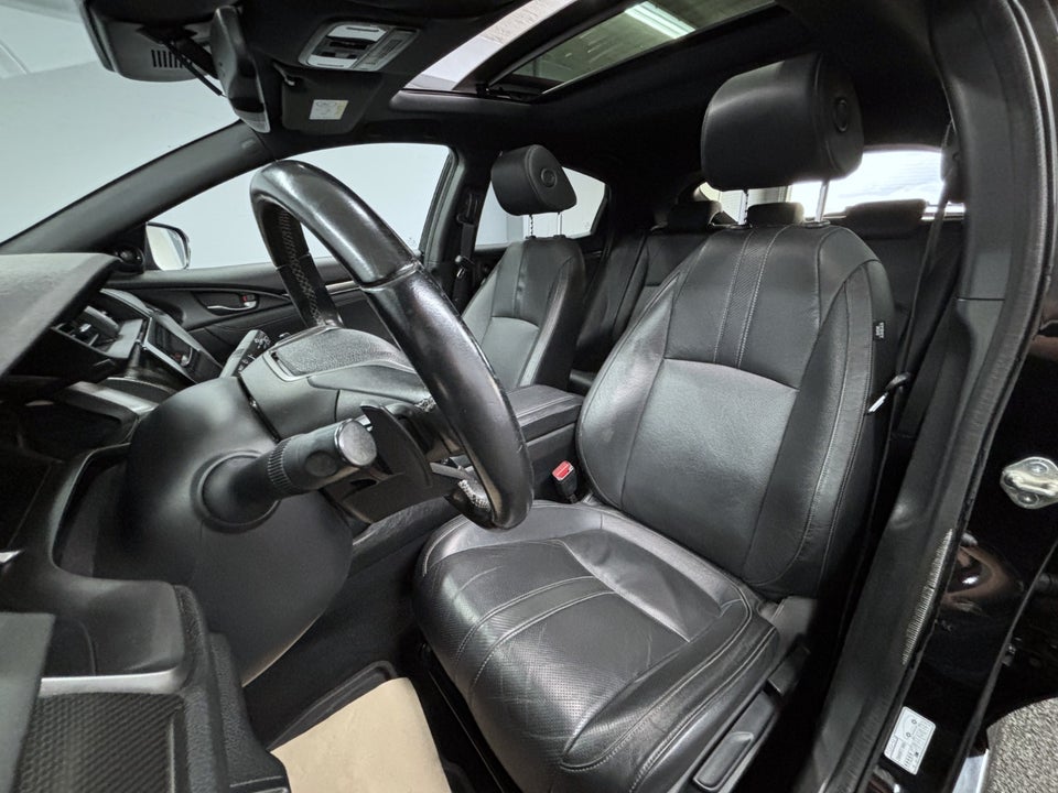 Honda Civic 1,5 VTEC Turbo Prestige CVT 5d