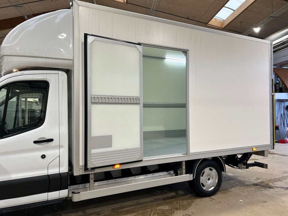 Ford E-Transit 350 L3 Chassis 89 Trend H1 RWD