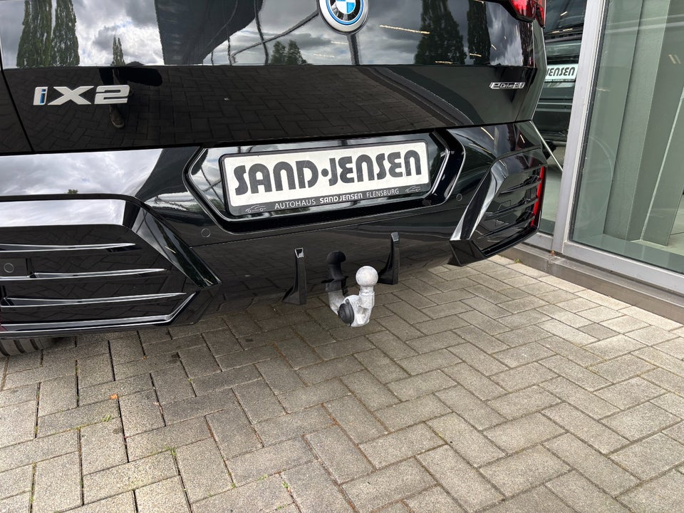 BMW iX2 eDrive20 Fully Charged M-Sport 5d