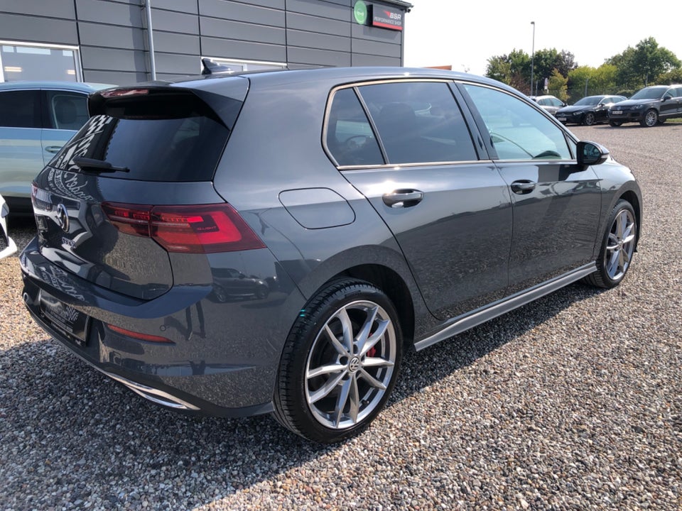 VW Golf VIII 1,4 GTE DSG 5d