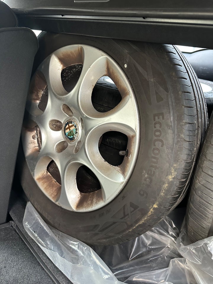 Alfa Romeo 159 2,2 JTS 4d