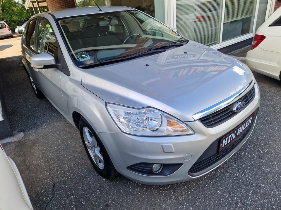 Ford Focus 1,6 Titanium 5d