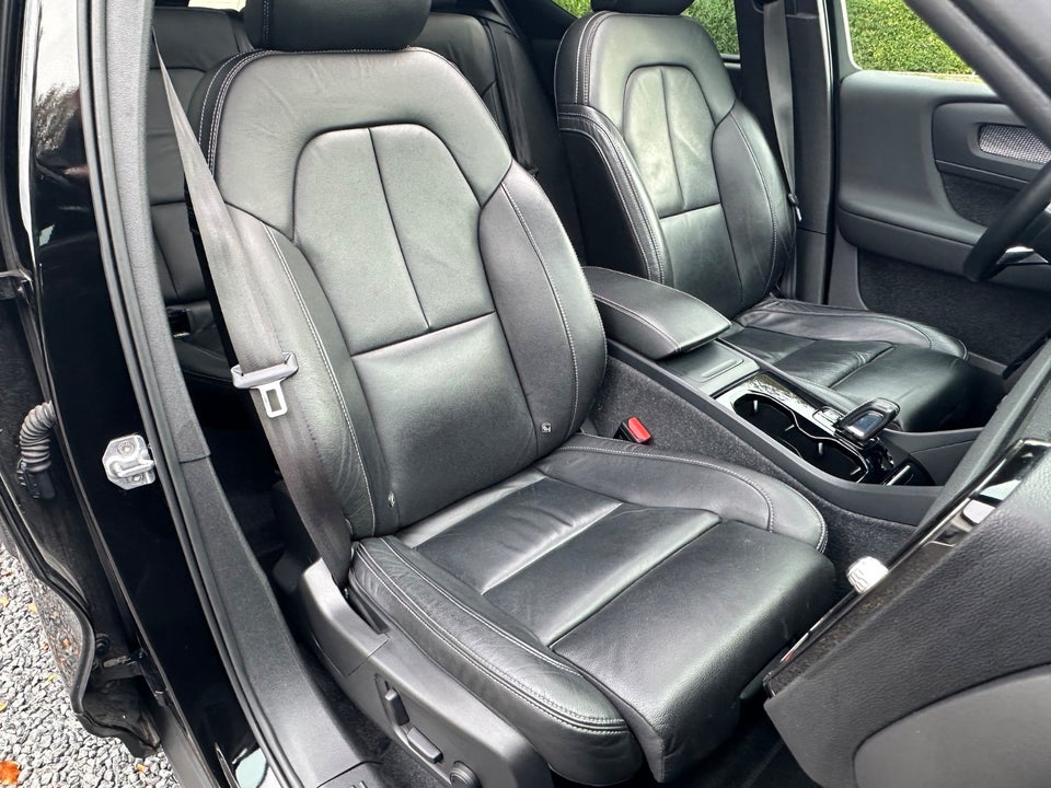 Volvo XC40 P8 ReCharge Twin Pro 5d