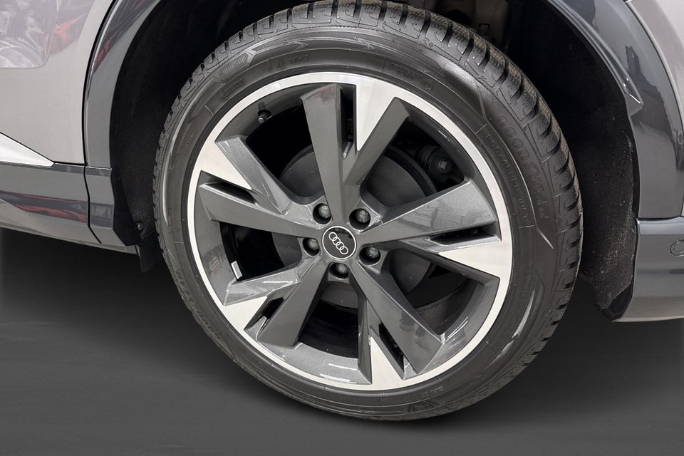 Audi Q4 e-tron 45 S-line Edition 5d