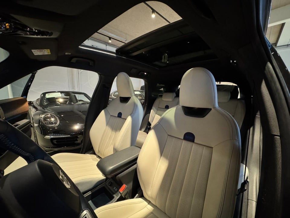 MINI Countryman E Favoured Trim L 5d