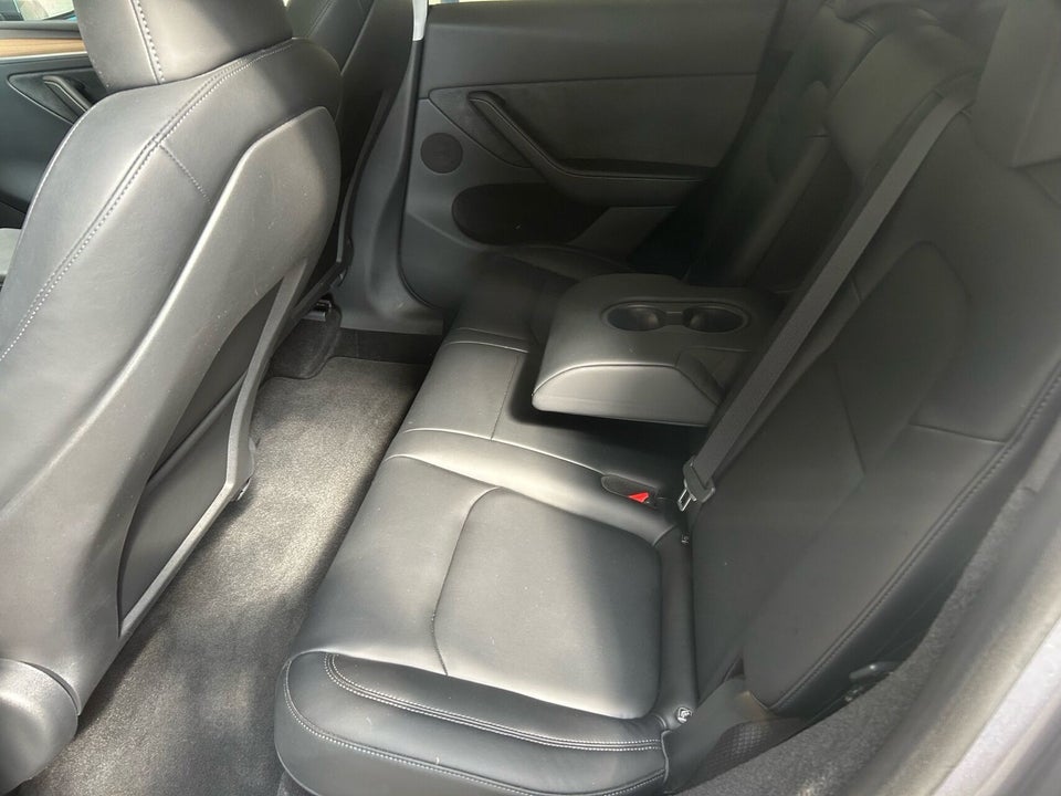 Tesla Model Y Long Range RWD 5d