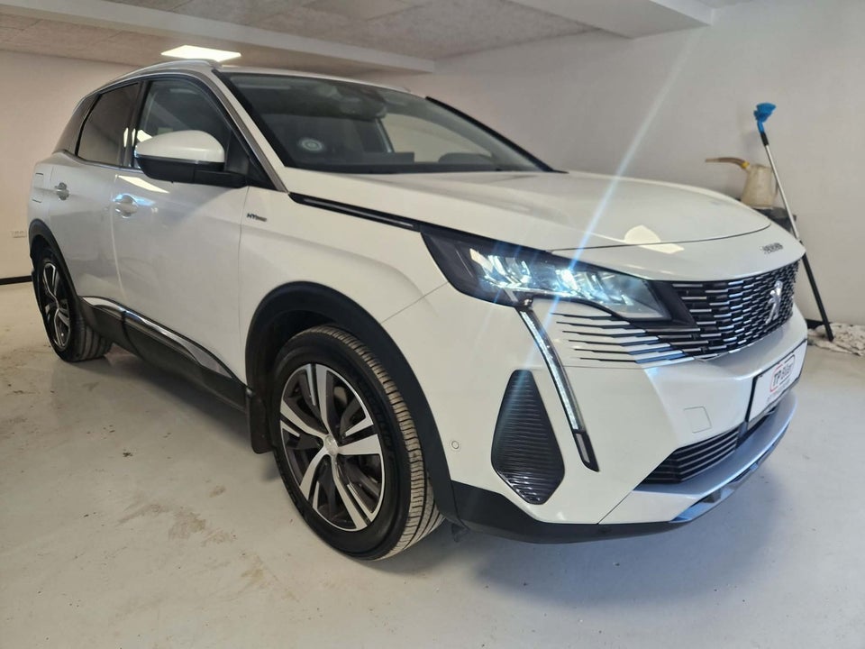 Peugeot 3008 1,6 Hybrid First Selection EAT8 5d