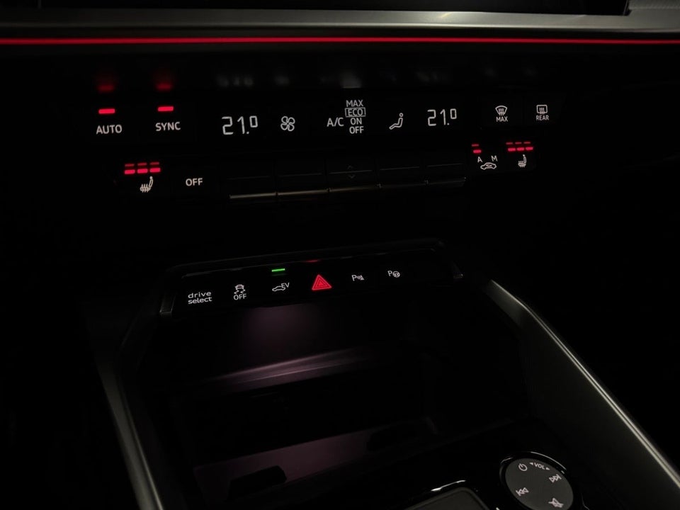 Audi A3 40 TFSi e Prestige Sportback S-tr. 5d