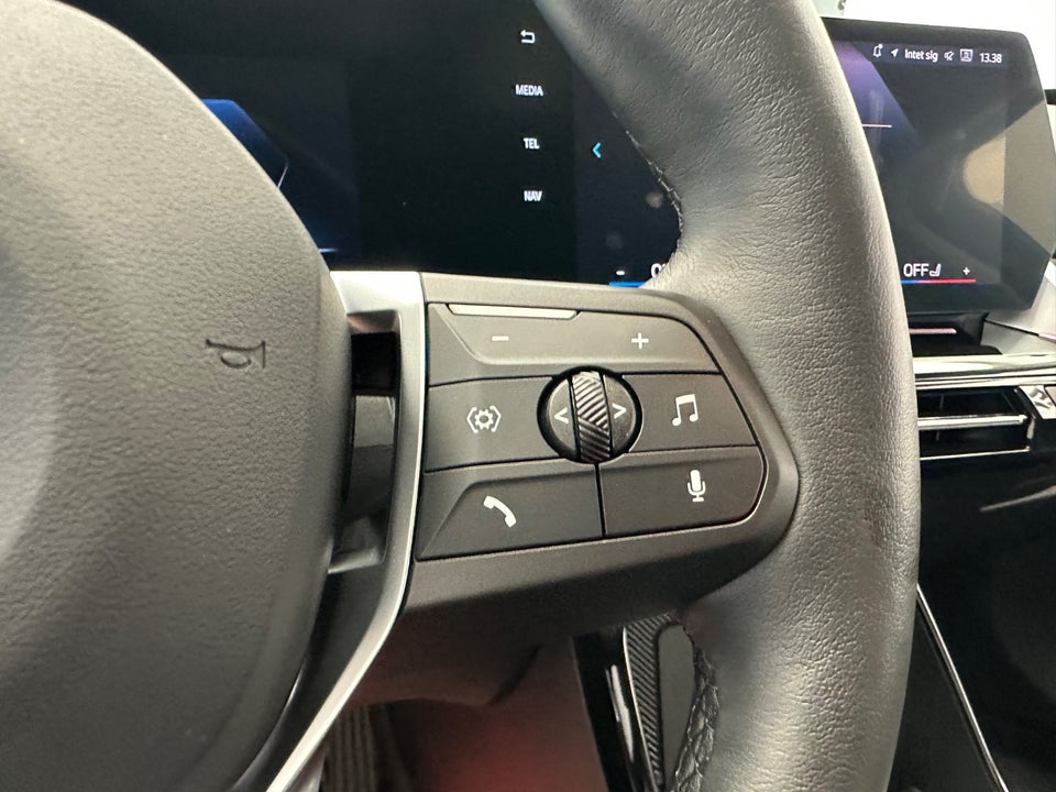 BMW iX1 eDrive20 X-Line 5d